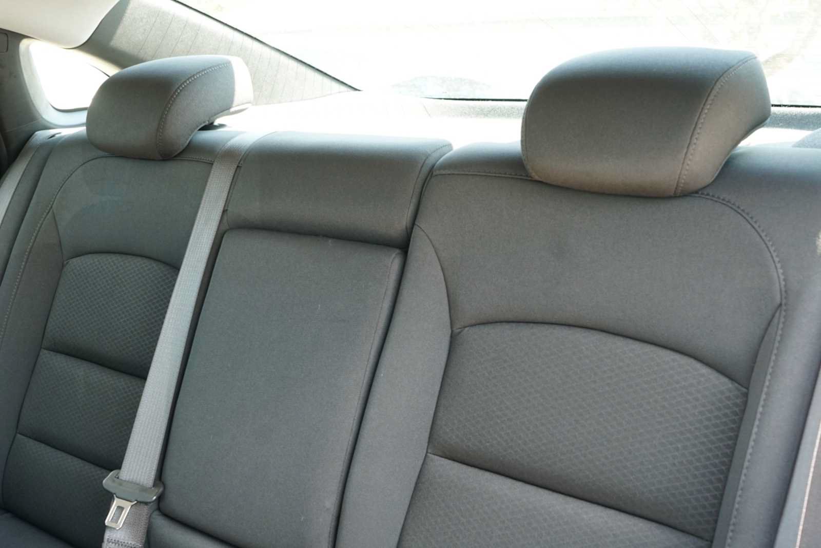 Used 2025 Chevrolet Malibu LT FWD image 21