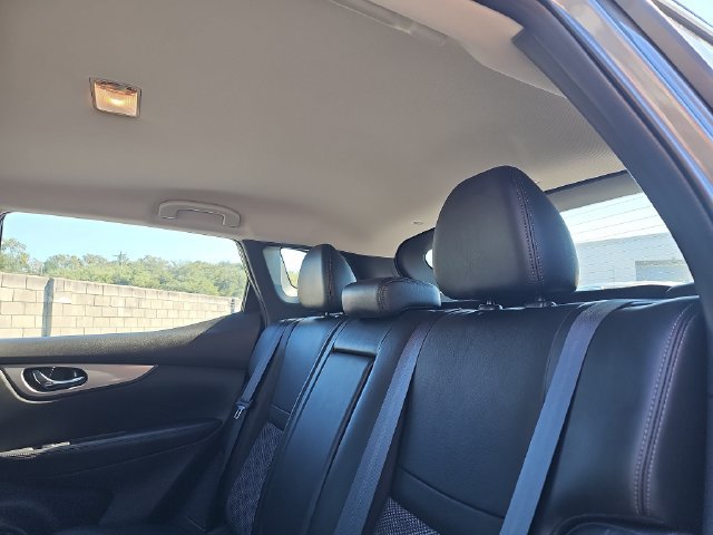 Used 2020 Nissan Rogue Sport SV w/ Technology Package FWD image 13