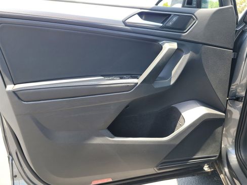 Used 2024 Volkswagen Tiguan S image 15