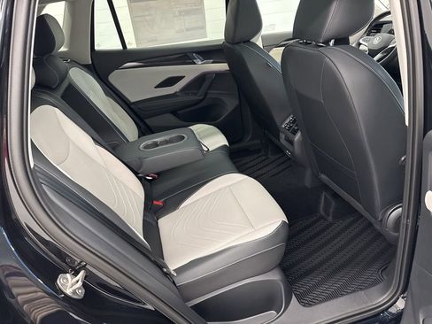New 2026 Volkswagen Tiguan SE AWD/4WD image 25