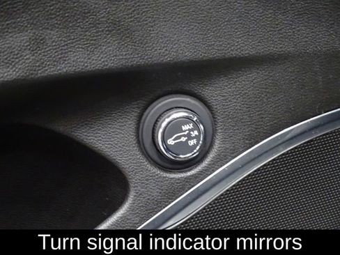 Used 2024 Buick Enclave Premium image 27