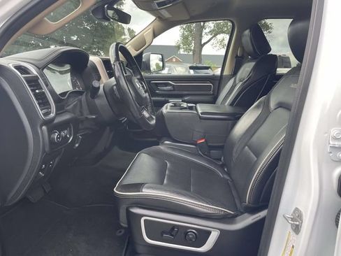 Used 2020 RAM 1500 Laramie w/ Off Road Group AWD/4WD image 16