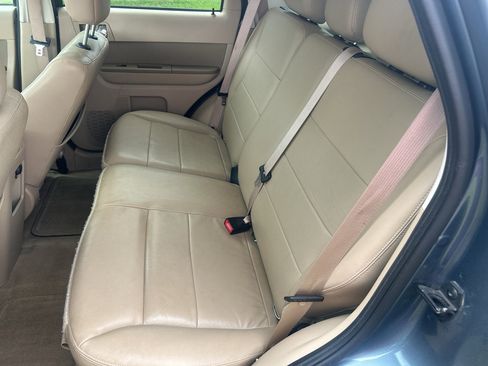 Used 2011 Ford Escape Limited w/ 302A Rapid Spec Order Code FWD image 16