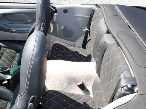 Used 2003 Porsche 911 Carrera 4 image 27