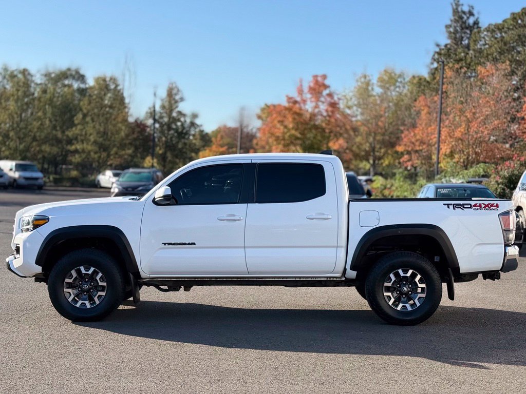 Used 2023 Toyota Tacoma TRD Off-Road AWD/4WD image 2