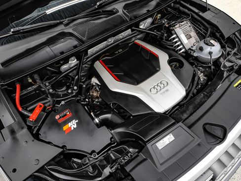 Used 2018 Audi SQ5 Premium Plus w/ Navigation Package AWD/4WD image 51