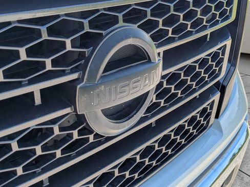 Used 2020 Nissan Titan SV w/ SV Convenience Package AWD/4WD image 10