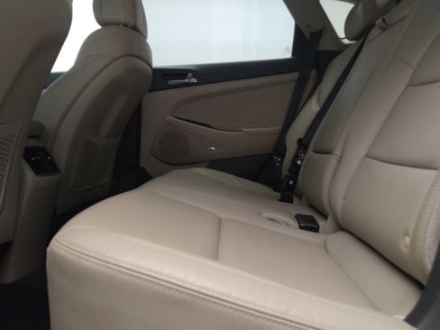 Used 2018 Hyundai Tucson SEL Plus FWD image 18