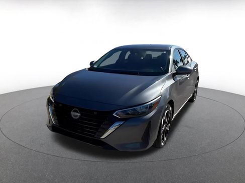 Used 2025 Nissan Sentra SV image 11