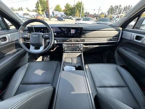 Used 2025 Hyundai Santa Fe Limited image 15