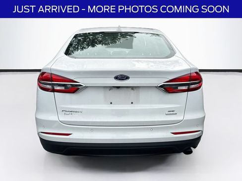 Used 2019 Ford Fusion SE FWD image 7