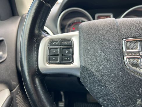 Used 2020 Dodge Journey SE w/ SE Popular Equipment Group image 23