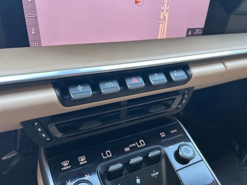 Used 2021 Porsche 911 Targa 4S Heritage Design image 46