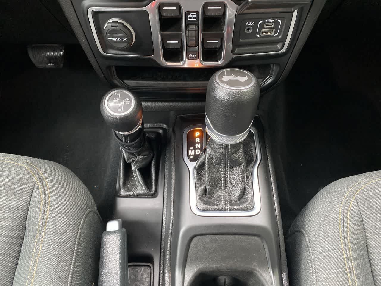 Used 2024 Jeep Wrangler Unlimited Sahara AWD/4WD image 26
