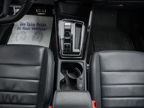Used 2023 Volkswagen Golf 20th Anniversary Edition image 31