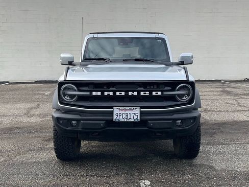 Used 2023 Ford Bronco Outer Banks image 9