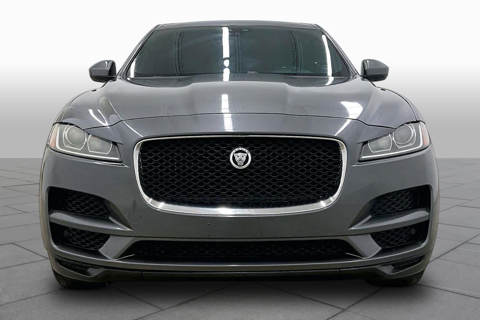 Used 2017 Jaguar F-PACE Premium AWD/4WD image 4