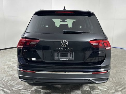 Used 2024 Volkswagen Tiguan SE AWD/4WD image 7