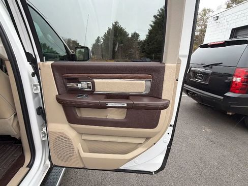 Used 2017 RAM 1500 Laramie w/ Convenience Group image 34