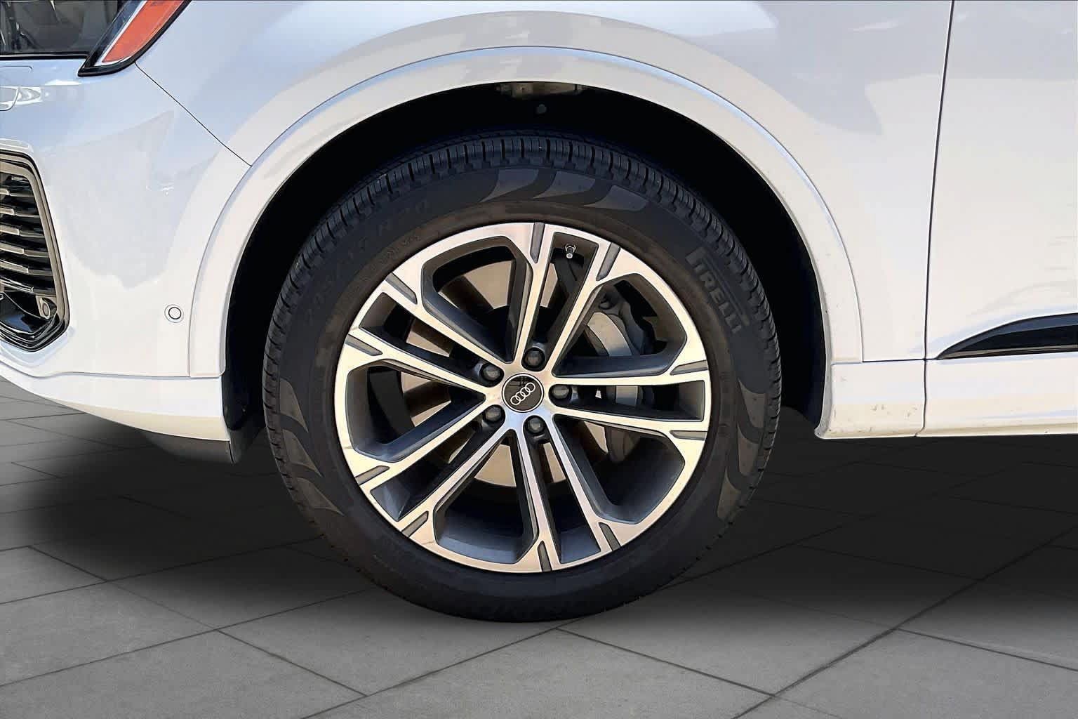 Used 2026 Audi Q7 2.0T Premium AWD/4WD image 11