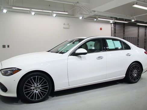 Certified 2025 Mercedes-Benz C 300 4MATIC Sedan image 4