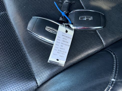 Used 2019 Lincoln Navigator Reserve image 33