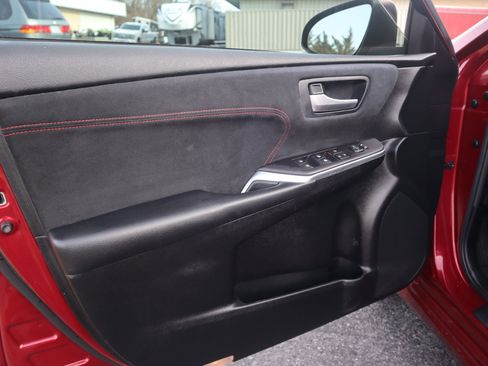 Used 2016 Toyota Camry SE image 51