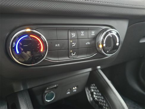 Used 2026 Chevrolet TrailBlazer LS w/ LS Convenience Package image 29