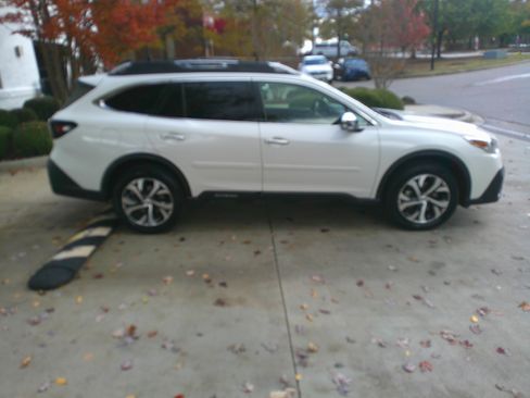 Used 2022 Subaru Outback Touring XT image 11