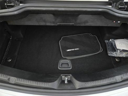 Used 2022 Mercedes-Benz E 450 4MATIC Cabriolet image 37