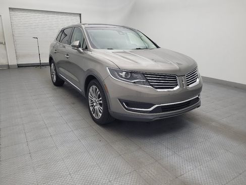Used 2017 Lincoln MKX Reserve w/ Lincoln MKX Climate Package FWD image 13