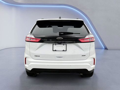 Certified 2022 Ford Edge SE w/ Black Appearance Package AWD/4WD image 4