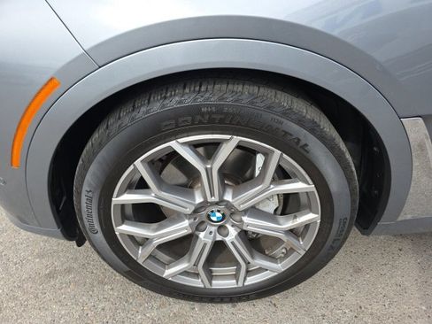 Used 2025 BMW X7 xDrive40i image 17