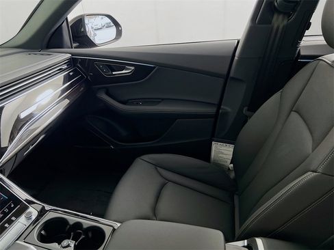New 2026 Audi Q8 Premium Plus image 24