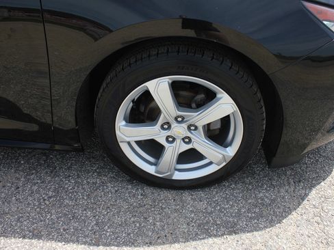 Used 2017 Chevrolet Volt LT w/ Comfort Package FWD image 51