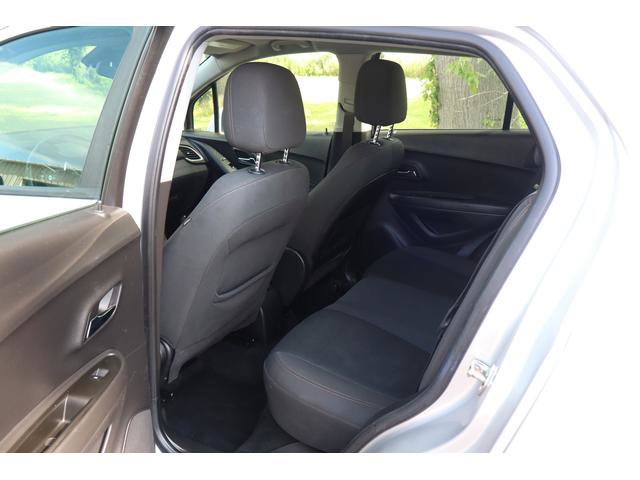 Used 2018 Chevrolet Trax LS AWD/4WD image 8