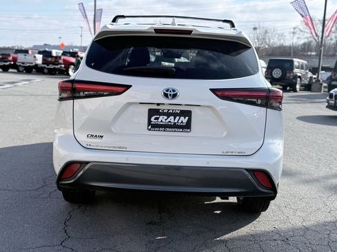 Used 2021 Toyota Highlander Limited image 6