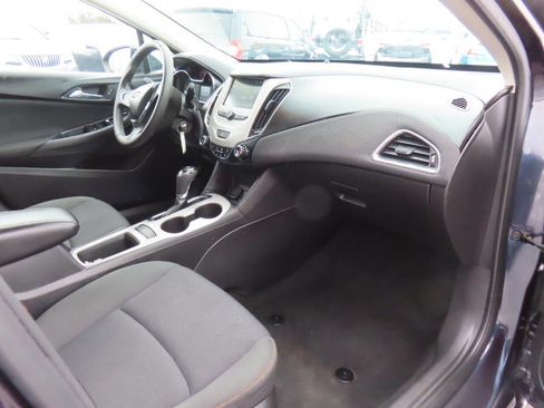 Used 2016 Chevrolet Cruze LS image 16