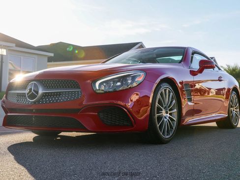 Used 2017 Mercedes-Benz SL 450 image 16