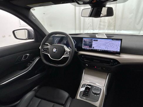 Used 2025 BMW 330i xDrive Sedan AWD/4WD image 10