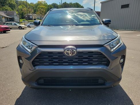 Used 2021 Toyota RAV4 XLE Premium FWD image 20
