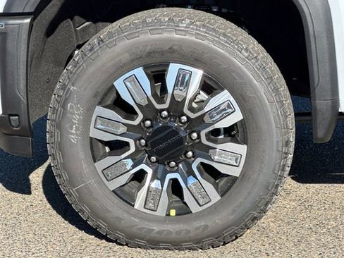Used 2026 GMC Sierra 2500 Denali w/ Denali Reserve Package AWD/4WD image 32