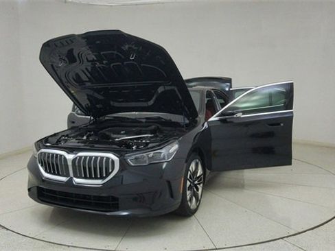 Used 2026 BMW 530i image 75