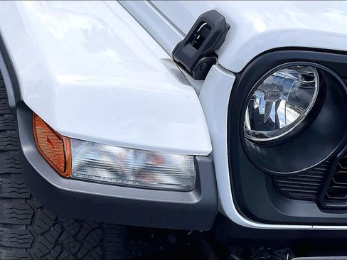Used 2024 Jeep Gladiator Sport AWD/4WD image 27
