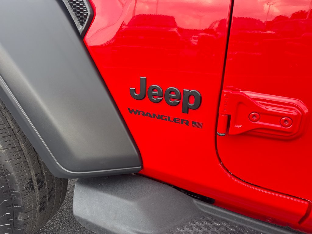 Used 2024 Jeep Wrangler Unlimited Sport AWD/4WD image 18