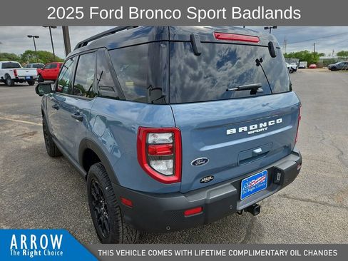 Used 2025 Ford Bronco Sport Badlands AWD/4WD image 9