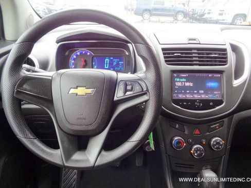 Used 2015 Chevrolet Trax LS image 10