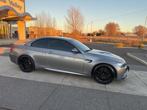 Used 2013 BMW M3 Convertible RWD image 3