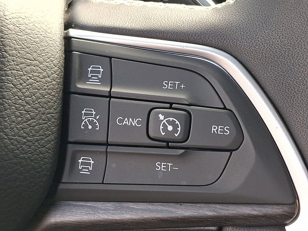 Used 2024 Jeep Grand Cherokee Limited 4xe AWD/4WD image 23