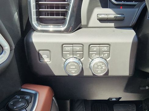 New 2026 GMC Sierra 2500 Denali Ultimate image 21